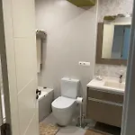 Rompeolas شقة *